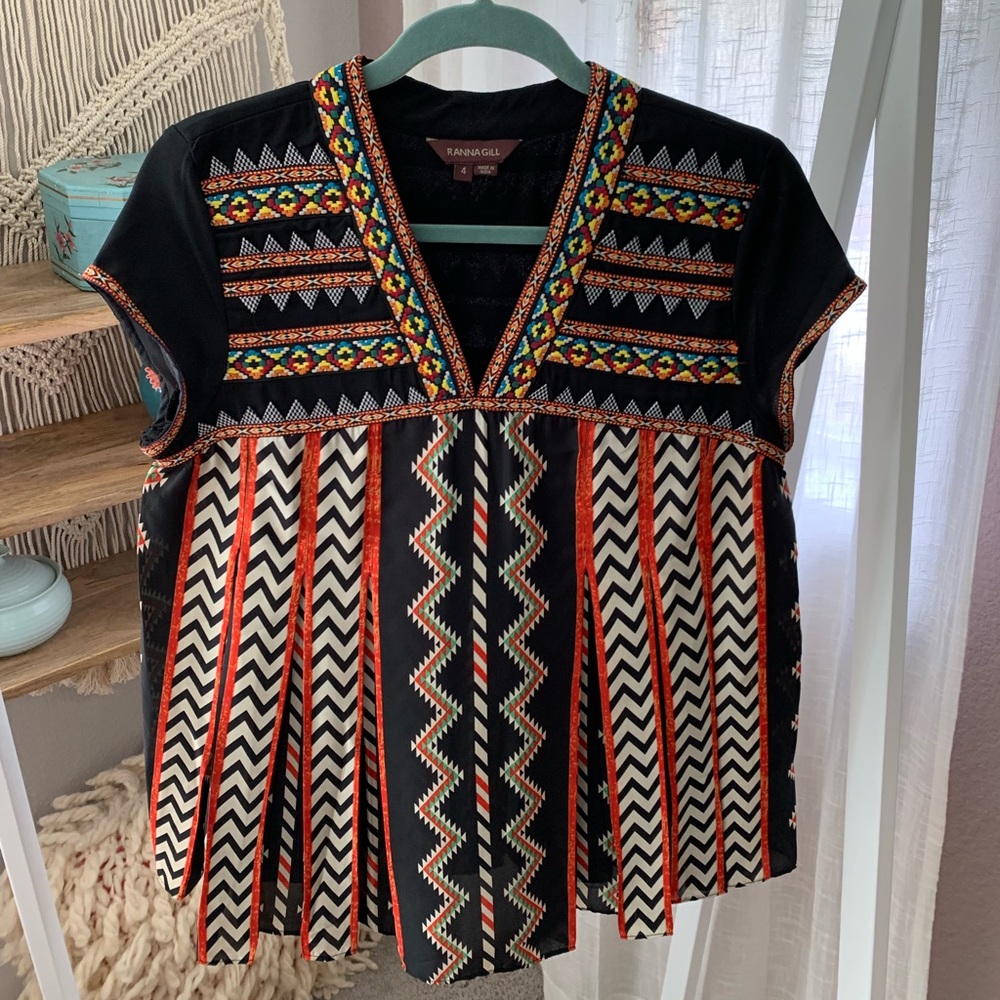 Beautiful blouse with embroidered detail